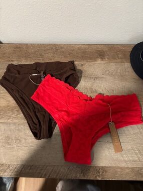 SKIMS size medium BNWT lingerie/panties